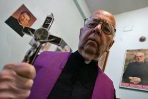 Умер главный экзорцист Ватикана отец Габриэле Аморт
