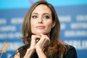 Суд снял с Анджелины Джоли все обвинения