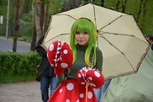 Дождь безуспешно пытался помешать поклонникам японской анимации, собравшимся в парке «Алые паруса»