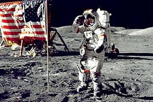 Отказ США от программы «возвращения на Луну» породил новые сомнения