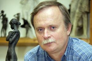 Скульптор из Воронежа Юрий Астапченко представил три работы на крупнейшей выставке в Москве