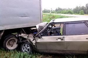 Движение по трассе «Дон» в Воронежской области в результате крупной аварии с жертвами серьезно затруднено