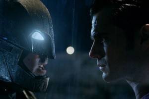 Фильм «Бэтмен против Супермена: На заре справедливости»  идёт  на рекорд в Америке