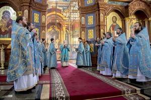 В Праздник Рождества Пресвятой Богородицы митрополит Сергий совершил Божественную литургию