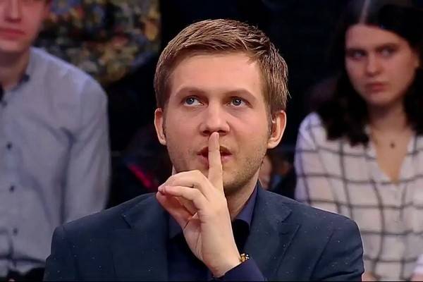 Зрители недовольны Андреем Малаховым и просят Бориса Корчевникова вернуться в программу «Прямой эфир»