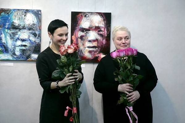 В Воронеже открылась выставка Анны и Беллы Чулковых