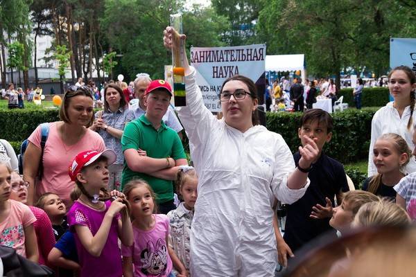 В Воронеже прошёл фестиваль «С детьми на одной волне», посвящённый Дню защиты детей