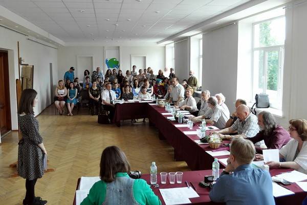В Воронежском художественном училище сегодня защищали дипломы живописцы