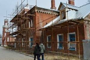 Губернатор дал указание укладываться в сроки при проведении реставрационных работ комплекса Ольденбургских