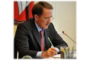 Губернатор напомнил о необходимости реконструкции Центрального рынка и парка «Динамо»