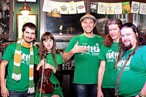 Ирландский вечер в Воронеже устроили музыканты из Украины