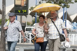Туристов предупредили о фантастической жаре в Испании и Португалии