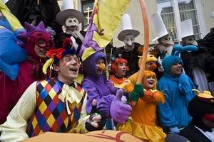 В Воронеже на День города организуют уличный фестиваль с участием клоунов, фокусников, «живых скульптур» и пр.