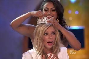 Титул «Мисс Америка» выиграла дочь эмигрантов из России Кира Казанцева