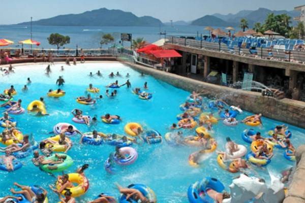 Отдых в Анталье и на других курортах Турции опасен – путёвки  можно сдать