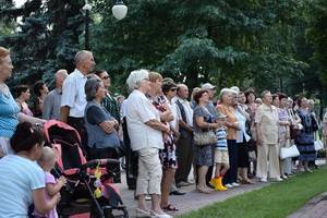 Возобновляется серия концертов в Кольцовском сквере: репертуар на август
