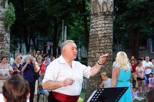 Бесплатные концерты в Кольцовском сквере возобновятся в сентябре
