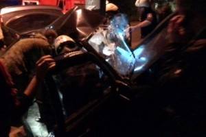 Три легковых автомобиля столкнулись ночью на Ленинском проспекте