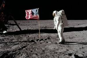 Очередная годовщина высадки американцев на Луне отмечена ростом числа скептиков