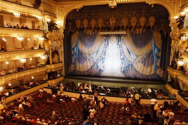 В Мариинском театре отравились артисты балета и оркестранты