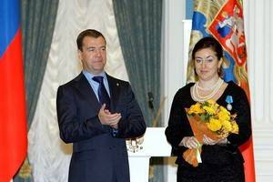 Президент РФ Дмитрий Медведев вручил в Кремле государственные награды