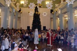 В оперном театре прошла Митрополичья Рождественская елка