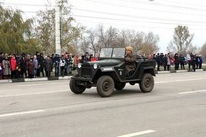 Воронежцы смогли увидеть реконструкцию военного парада  1941 года и боевого сражения «Оборона Воронежа»