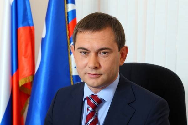 Председатель областной думы Владимир Нетёсов отчитался о годовом доходе за 2016 год в размере 6 миллионов рублей