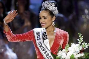 Оливия Кульпо из США победила на конкурсе «Мисс Вселенная»