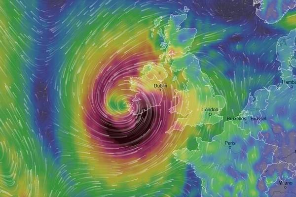 Ирландию атакует «Офелия» – самый сильный ураган за последние полвека, достанется и Великобритании