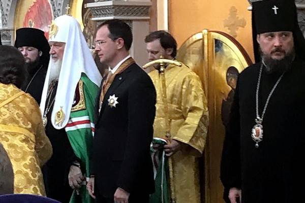 Министр культуры Владимир Мединский получил от патриарха церковный орден