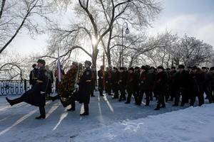 В Воронеже в День освобождения города состоялась церемония возложения венков к могиле Неизвестного солдата