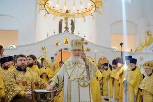 Патриарх Кирилл призвал молиться Господу о сохранении Отечества от врагов внешних и внутренних