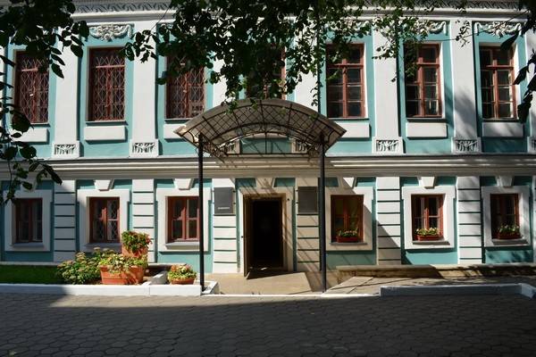 Областной литературный музей  организует в июле серию пешеходных экскурсий  по Воронежу