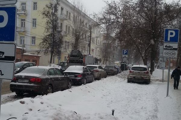В Воронеже отменили платную парковку на время новогодних праздников