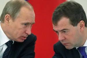 Путин  предложил Медведеву урегулировать ситуацию с «летним» временем