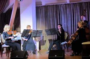 Для студентов-иностранцев устроили концерт в старинной усадьбе под Воронежем