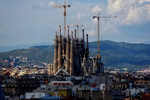 Знаменитый собор Sagrada Família в Барселоне оказался самостроем, власти решили взыскать с него 36 миллионов евро