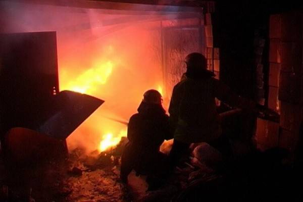 Из-за пожара в сауне в Воронеже едва не сгорел многоквартирный дом