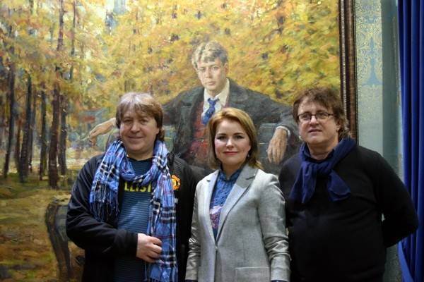 Знаменитые поэт и композитор посетили Народный музей Сергея Есенина