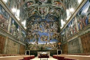 Ватикан утверждает, что фрески Сикстинской капеллы начали портиться из-за наплыва туристов