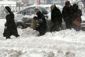 Воронежцев просят по возможности не выходить из дома 7 января из-за сильного снегопада