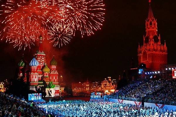 В Москве открылся военно-музыкальный фестиваль «Спасская башня»