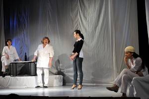 «Театр Неформат» представил в Доме актёра спектакль «Пятерка символ любви»