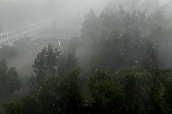 Воронежцев предупреждают о  грозе и сильном ветре в воскресенье, 16 июля, но будет ли ураган?