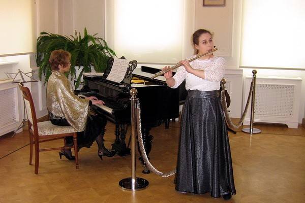 Музей-усадьба Веневитинова приглашает на концерт «Её величество музыка»