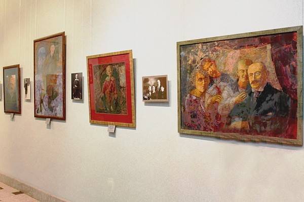 В Белгороде открылась персональная выставка воронежского художника Михаила Викторова