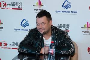 Сергей Жуков в Воронеже: « Я счастлив, что мы еще надоедаем вам своими песнями»