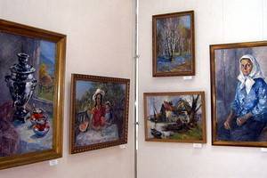 В Воронеже открылась традиционная выставка женщин-художниц