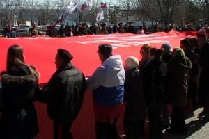 Участники автопробега привезут в Воронеж Знамя Победы длиной двадцать метров